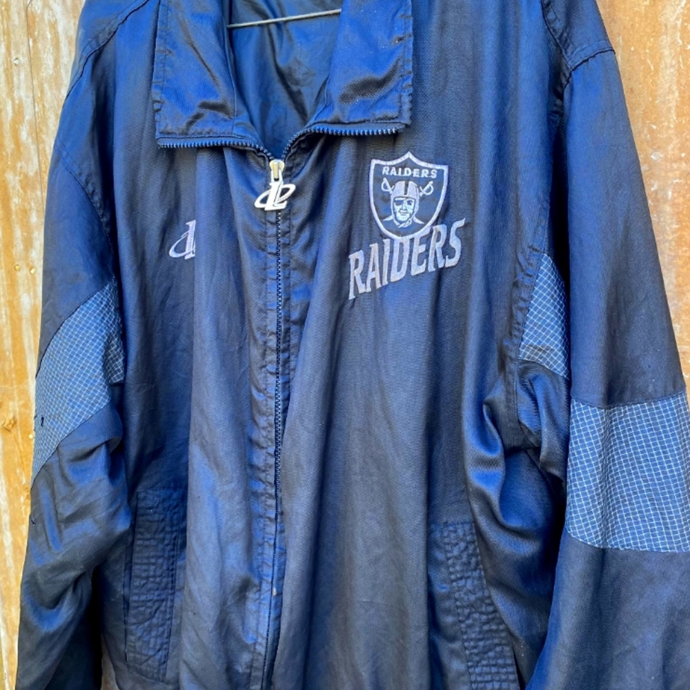 Raiders XL windbreaker